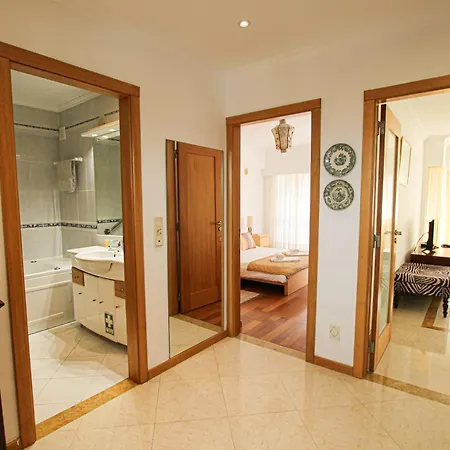 Ocean V In With Sea View And Pool, Sleeps 4 קסקאיס